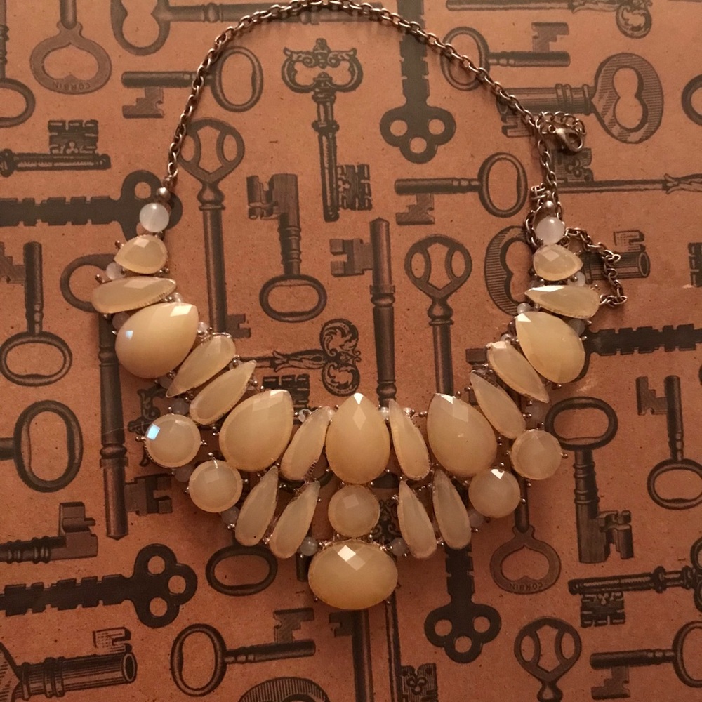 Statement necklace